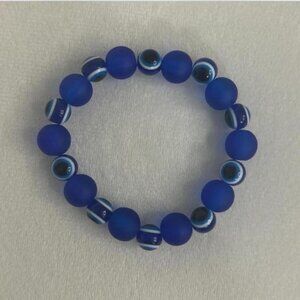 Blue and black evil eye bracelet #evileye #accessorize